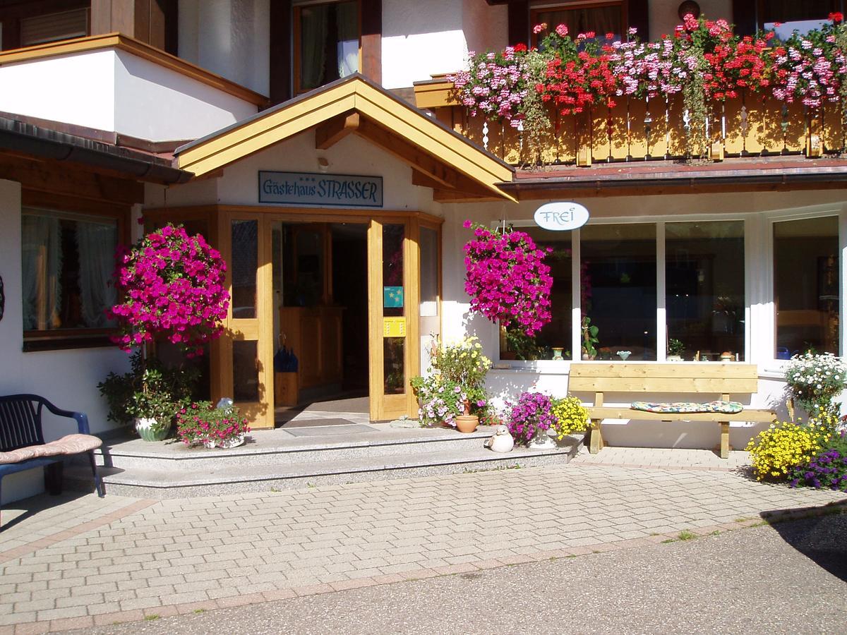 Gaestehaus Strasser Riezlern Bagian luar foto