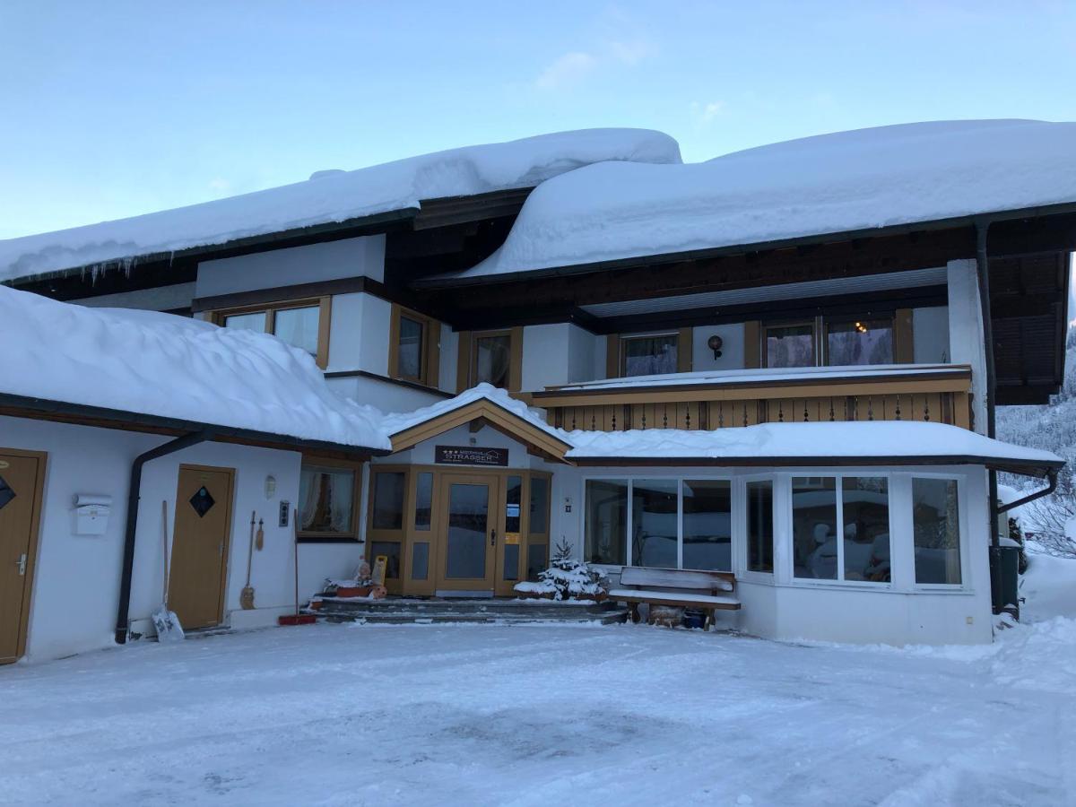 Gaestehaus Strasser Riezlern Bagian luar foto