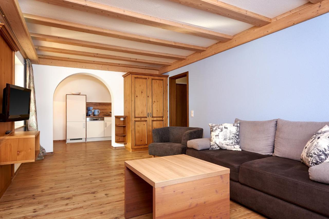 Gaestehaus Strasser Riezlern Bagian luar foto